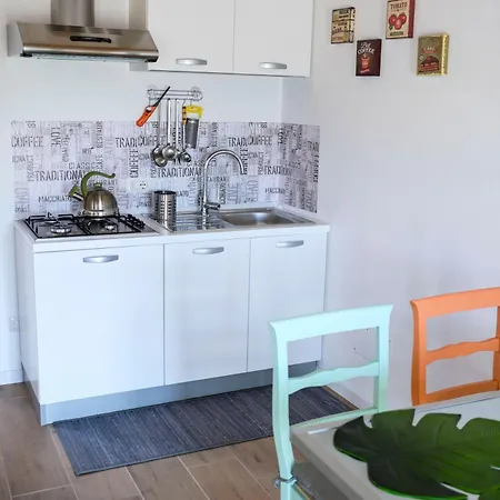 Teresita-the Green House Apartment